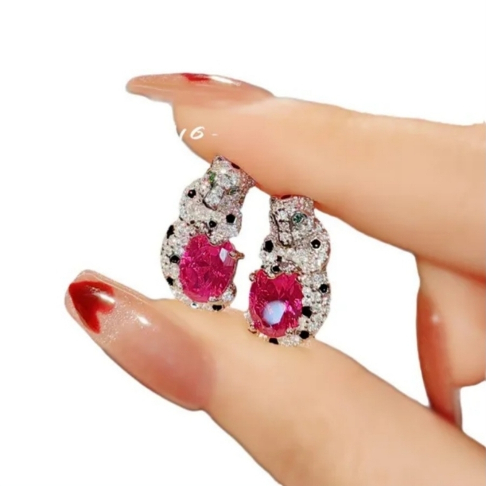 New 1 Carat Ruby Corundum And Diamond Stud Cat Earrings - Picture 3 of 3